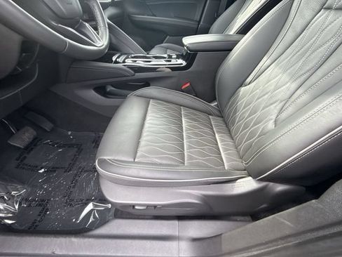 Used 2023 Buick Envision Avenir AWD/4WD image 12