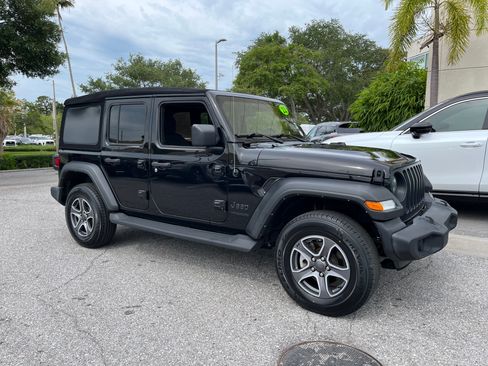 Used 2022 Jeep Wrangler Unlimited Sport AWD/4WD image 10