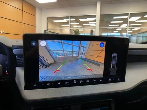 New 2025 Ford Maverick XLT w/ XLT Luxury Package image 17