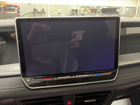 New 2026 Volkswagen Tiguan SE image 19