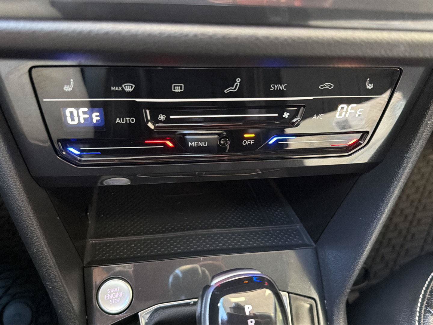 Certified 2023 Volkswagen Tiguan SE FWD image 24
