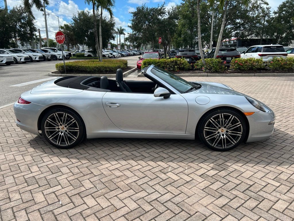 Used 2014 Porsche 911 Carrera 4 AWD/4WD image 2