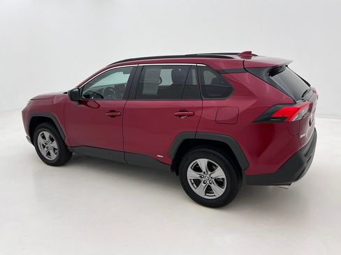 Used 2025 Toyota RAV4 LE AWD/4WD image 10