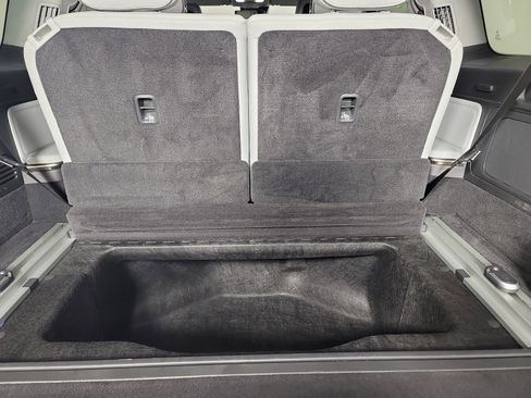 Used 2024 Rivian R1S Adventure image 26