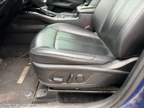 Used 2023 Kia Sorento S w/ Panoramic Sunroof Package FWD image 16