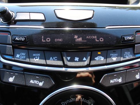 Used 2025 Acura RDX SH-AWD image 15
