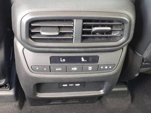 Used 2025 Honda Pilot EX-L image 31