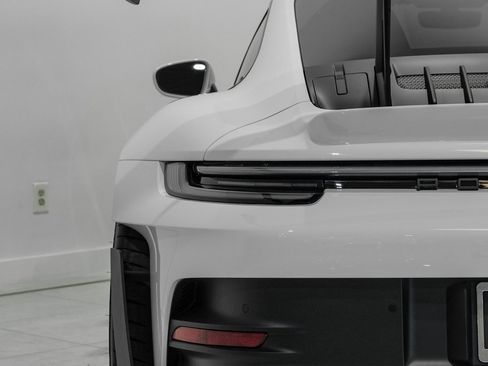 Used 2024 Porsche 911 GT3 RS image 39