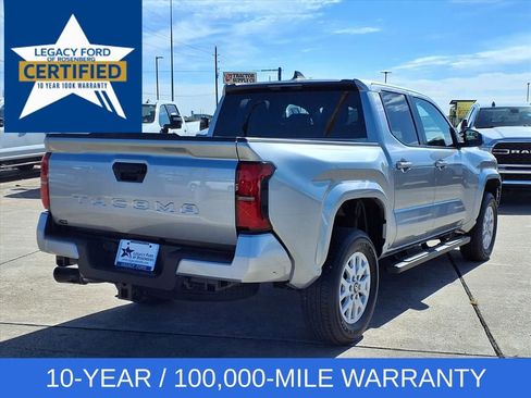 Used 2025 Toyota Tacoma SR5 image 2