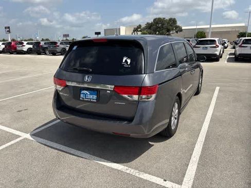 Used 2016 Honda Odyssey SE image 5