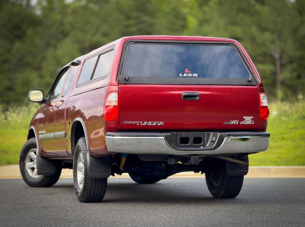 Used 2006 Toyota Tundra SR5 w/ Towing Pkg AWD/4WD image 8