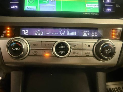 Used 2016 Subaru Legacy 2.5i Limited AWD/4WD image 38