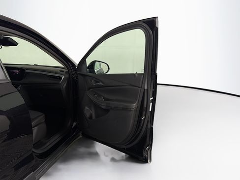 Used 2025 Buick Encore GX Preferred FWD image 29
