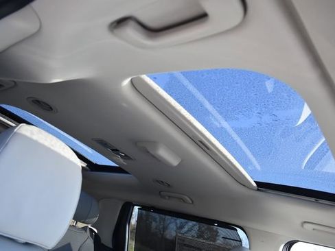 New 2026 Kia Carnival SX Prestige FWD image 13