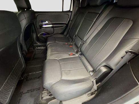 Used 2020 Mercedes-Benz GLB 250 image 13