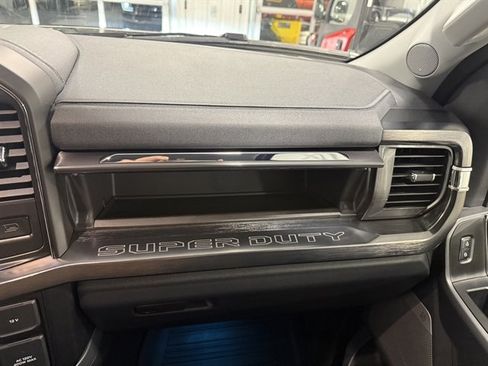 Used 2025 Ford F350 Lariat w/ Lariat Ultimate Package image 50