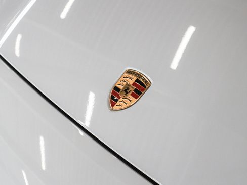 Used 2025 Porsche Panamera image 30