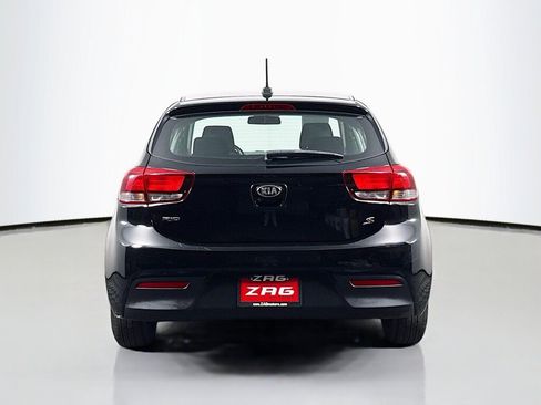 Used 2019 Kia Rio S FWD image 4