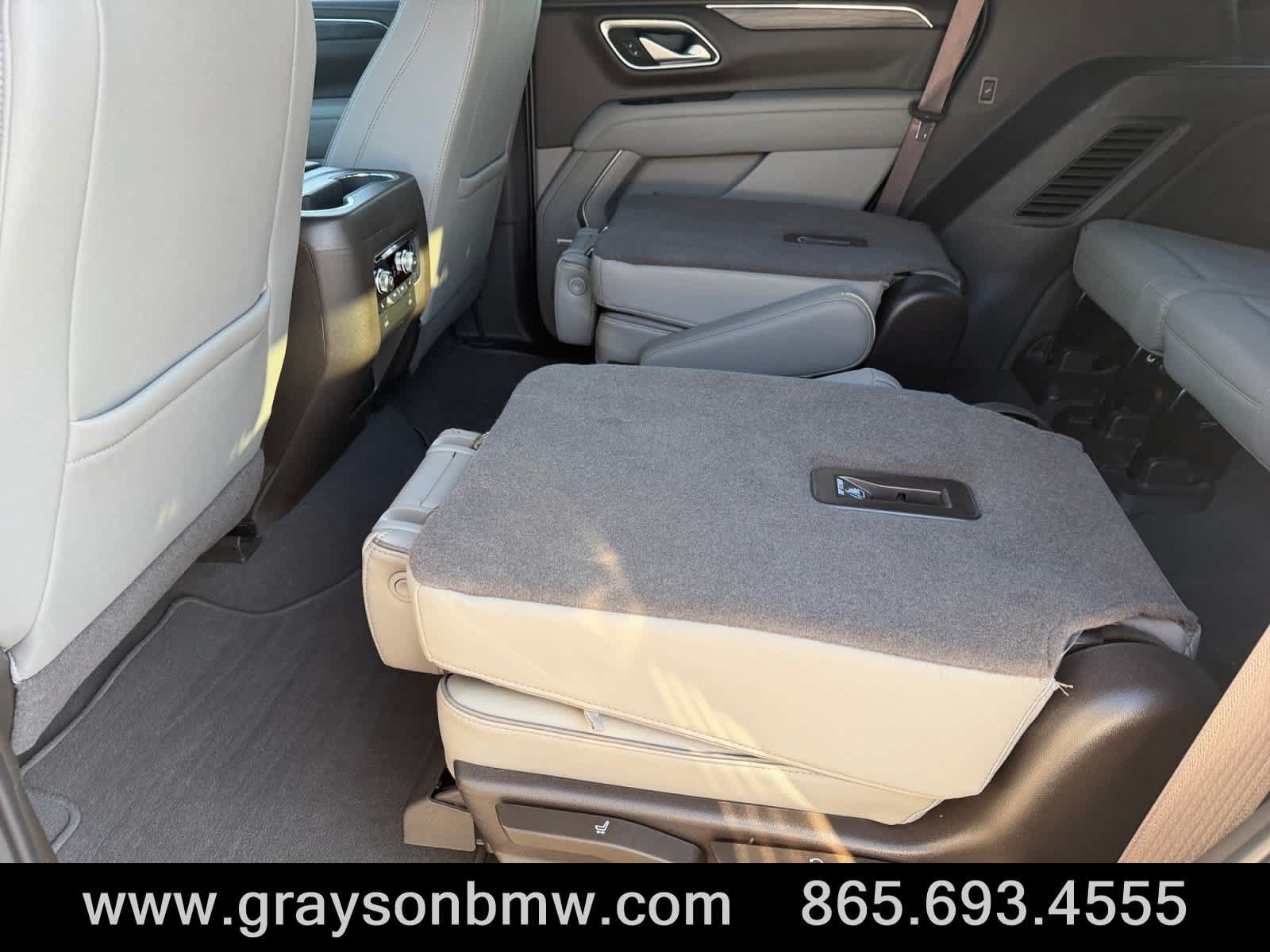 Used 2022 GMC Yukon SLT w/ SLT Premium Package AWD/4WD image 15