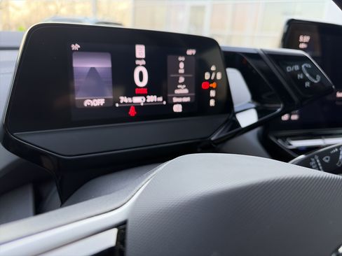 Used 2023 Volkswagen ID.4 Pro S image 21