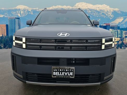 Used 2025 Hyundai Santa Fe Limited w/ Tow & Go Package image 2