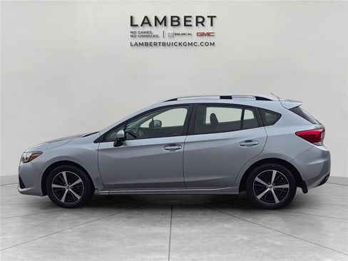 Used 2023 Subaru Impreza Premium image 2