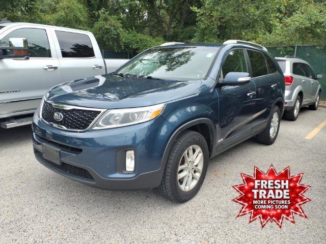 Used 2015 Kia Sorento LX AWD/4WD image 1