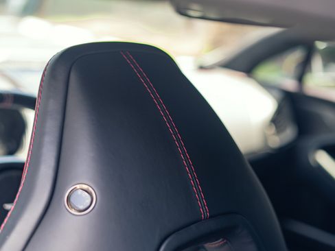 Used 2015 Aston Martin Vanquish Coupe RWD image 30