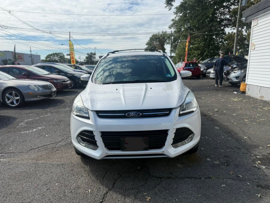 Used 2014 Ford Escape Titanium w/ Equipment Group 401A AWD/4WD image 2