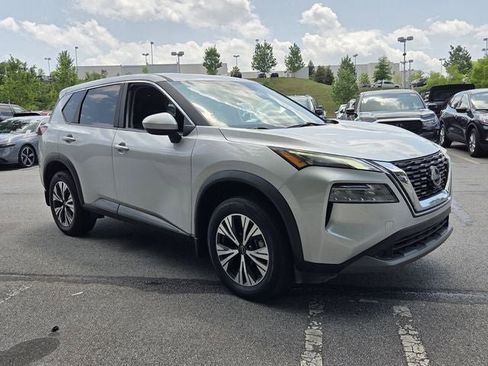 Used 2023 Nissan Rogue SV FWD image 8
