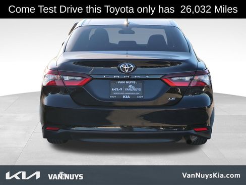 Used 2023 Toyota Camry LE image 5