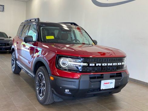 New 2025 Ford Bronco Sport Outer Banks w/ Outer Banks Tech Package+ image 2