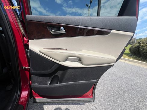 Used 2016 Kia Sorento EX image 37