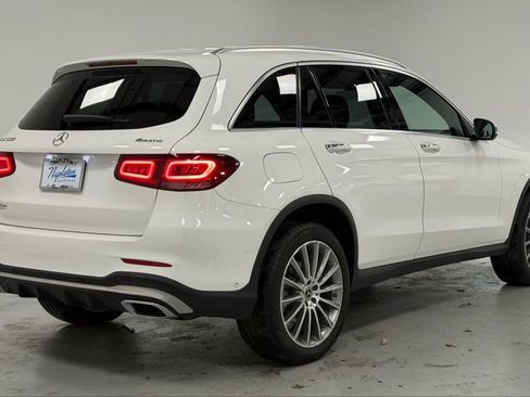 Used 2021 Mercedes-Benz GLC 300 4MATIC w/ AMG Line image 4