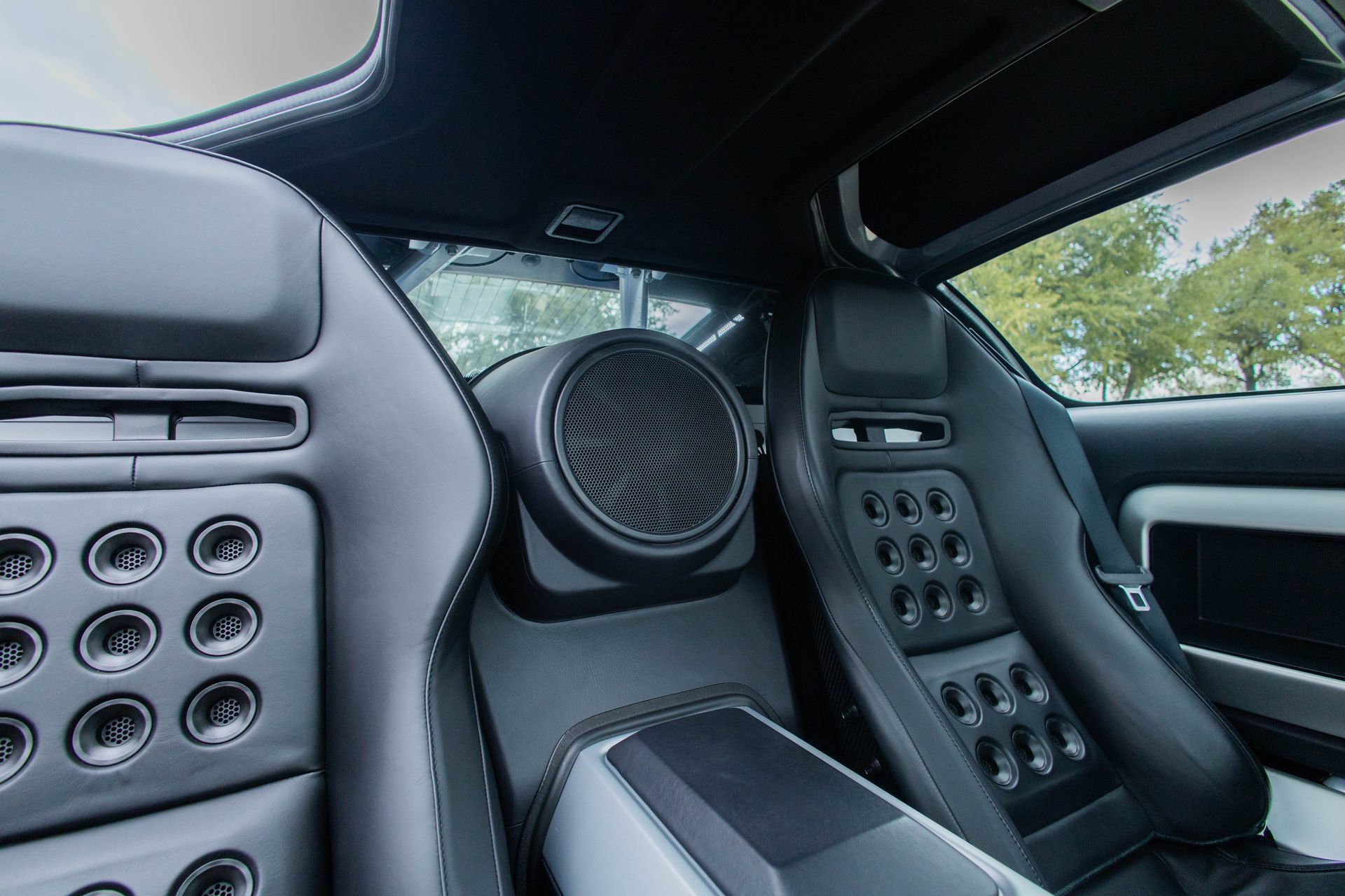 Used 2006 Ford GT RWD image 84