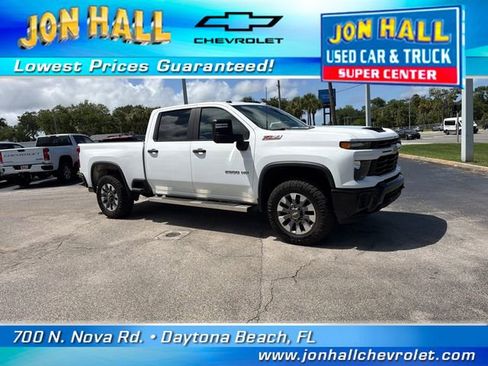 Used 2024 Chevrolet Silverado 2500 Custom w/ Custom Value Package AWD/4WD image 19
