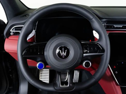 New 2026 Maserati Grecale Modena image 24