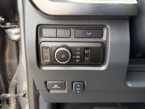 Used 2024 Ford F250 Lariat w/ Tremor Off-Road Package image 9