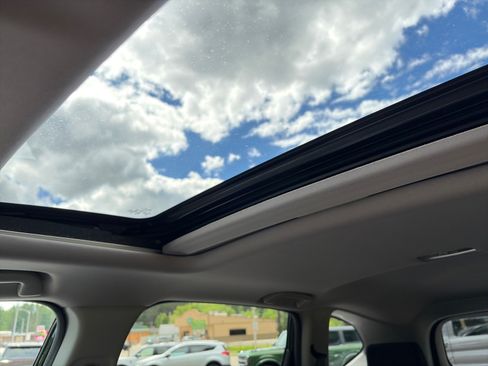 Used 2018 Honda CR-V EX image 17