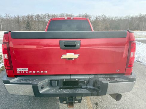 Used 2011 Chevrolet Silverado 2500 LT w/ Interior Plus Package image 13