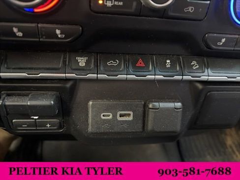 Used 2022 Chevrolet Silverado 2500 LT w/ Convenience Package image 24