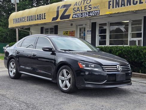 Used 2012 Volkswagen Passat 2.5 SE FWD image 1