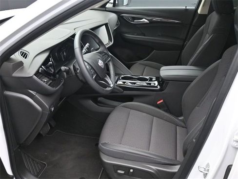 Used 2023 Buick Envision Preferred image 21