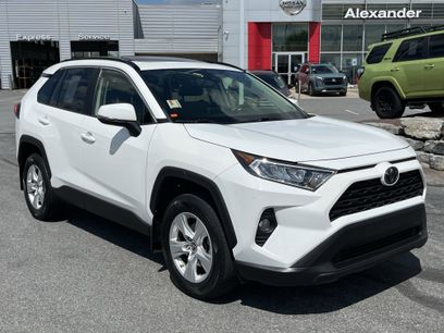 Used 2019 Toyota RAV4 XLE w/ All Weather Liner Package