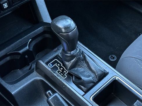 Used 2019 Toyota Tacoma TRD Off-Road image 22