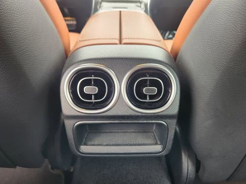 Certified 2022 Mercedes-Benz C 300 4MATIC Sedan image 13