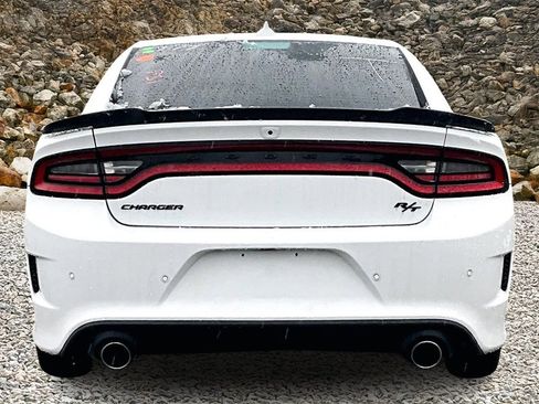 Used 2022 Dodge Charger R/T w/ Blacktop Package image 4