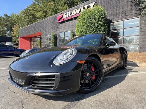 Used 2017 Porsche 911 Targa 4S image 2