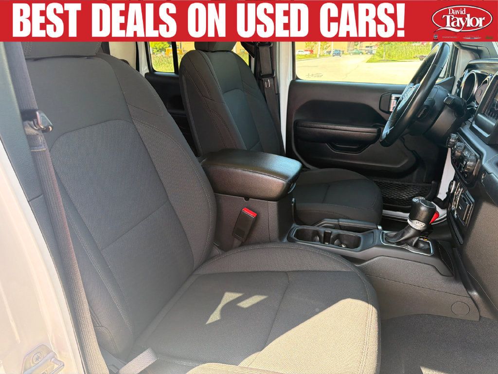 Used 2022 Jeep Gladiator Sport AWD/4WD image 27