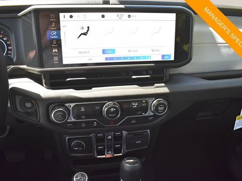 New 2025 Jeep Gladiator Sport image 19